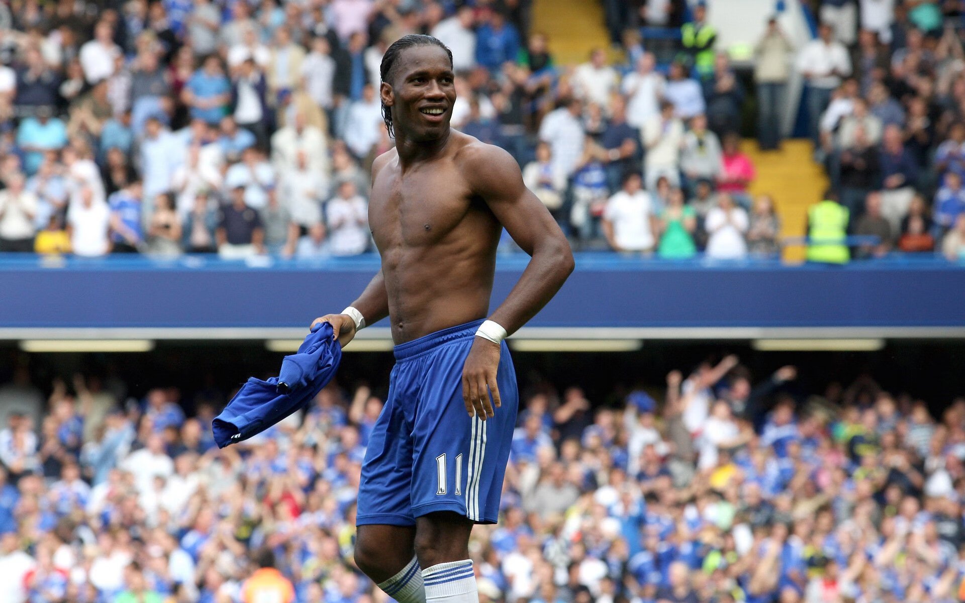 阿根廷夺冠游行数百万人参与,梅西再成全民英雄,阿根廷夺冠 梅西